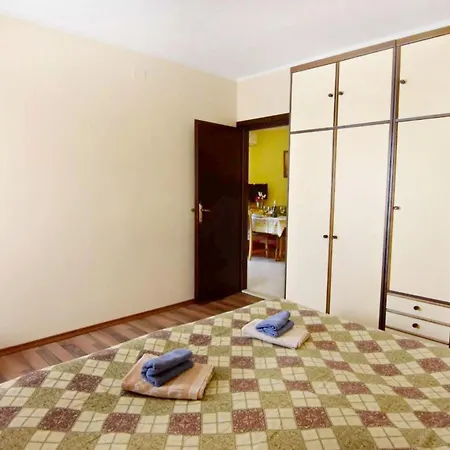 Apartmán Lorena B4 By Interhome