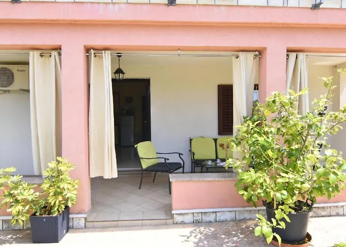 Lorena B4 By Interhome Apartman